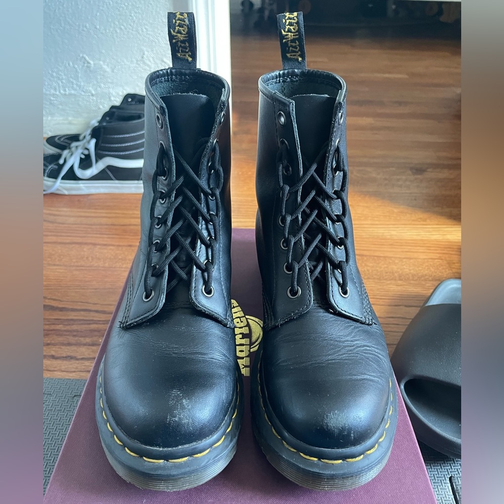 1460 Nappa Dr.Martens